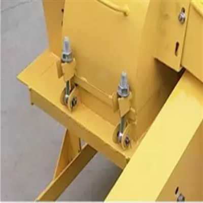 Πλήρες αυτόματο Pulverizer 400mm μηχανών πριονιδιού 600kg/Χ 11kw ξύλινο δίσκος Dia