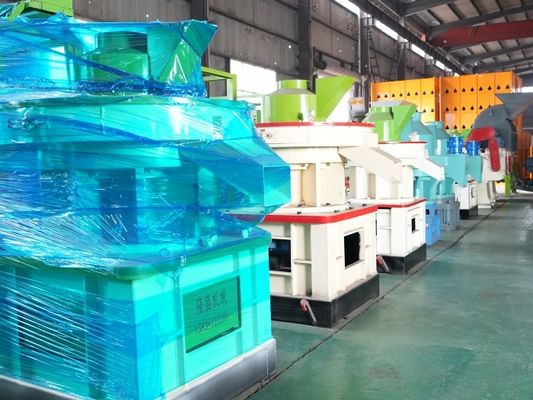 Εμπορικός γεωργικός 212mm ξύλινος σβόλος που κατασκευάζει τη μηχανή με τη μηχανή diesel