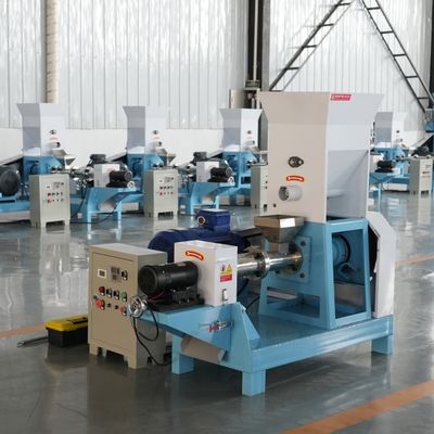 500kg/H μικρός σβόλος τροφίμων ψαριών που κατασκευάζει τη μηχανή 2.2kw την τέμνουσα δύναμη