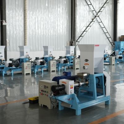 Πλήρης γραμμή παραγωγής μηχανών διαδικασίας τροφίμων της Pet τροφών σβόλων μύλων ψαριών επιπλεόντων σωμάτων σκυλιών γατών
