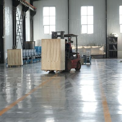 Επιπλέουσα μηχανή σβόλων τροφών ψαριών υψηλής επίδοσης με τη μηχανή diesel