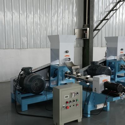 επιπλέουσα μηχανή εξωθητών μύλων τροφών ψαριών 380V 50Hz