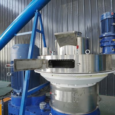 Βιομηχανική μηχανή 22kw σβόλων φλοιών ρυζιού κατασκευαστών σβόλων βιομαζών ξύλινη