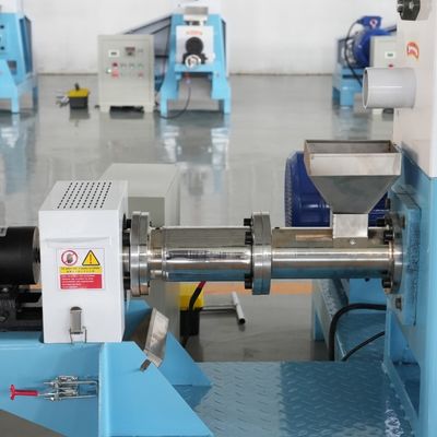 Small Wet Floating Fish Feed Machine Pellet Feed Extruder for Pet Feed