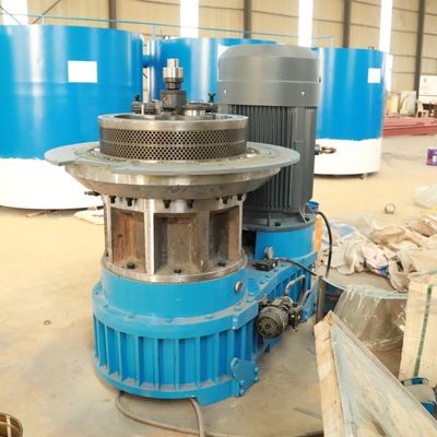 Ξύλινος κατασκευαστής σβόλων πριονιδιού τροφών αγελάδων μηχανών σβόλων υψηλής αποδοτικότητας 15kw