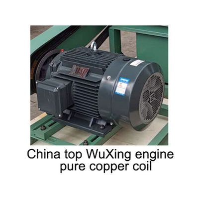 Μηχάνημα θραύσης ξύλου, κινητό θραυστήρας. Φορητό μηχάνημα θραύσης ξύλου με κινητήρα ντίζελ για την παραγωγή πριονιδιού.